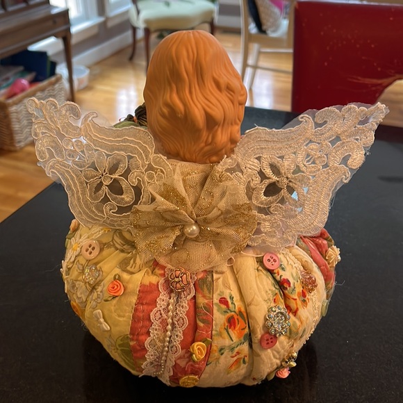 Porcelain, Hand-Crafted Angel Doll / Decoration. - Picture 6 of 16